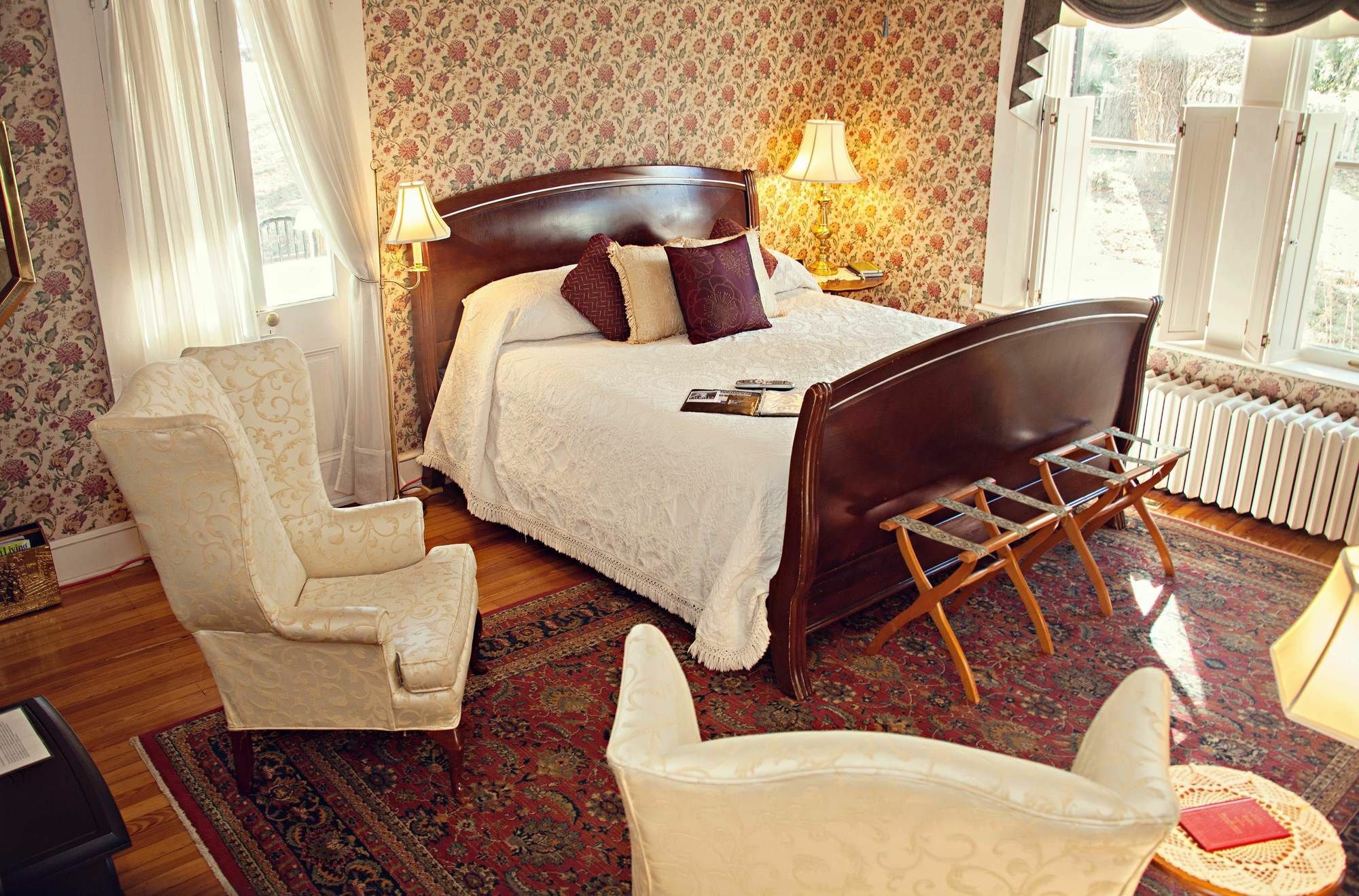 The Carriage Inn Bed And Breakfast Чарлз-Таун Екстер'єр фото